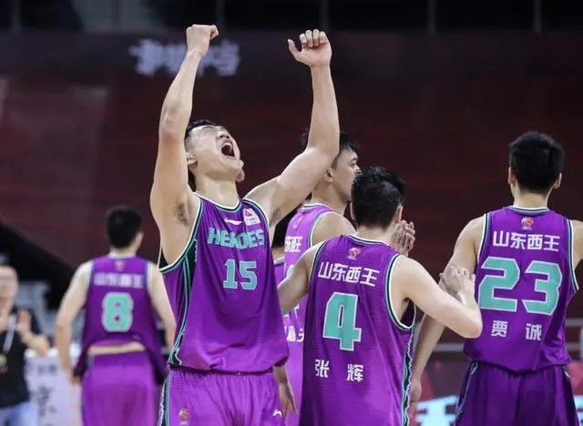 WIFI下打开 专稿 近日，习近平总书记给8位电影艺术家的回信，让广大电影工作者倍感振奋。